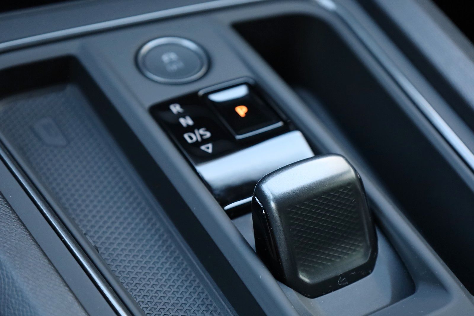 Fahrzeugabbildung CUPRA Formentor VZ 2,0 TSI 245PD DSG *AHZV