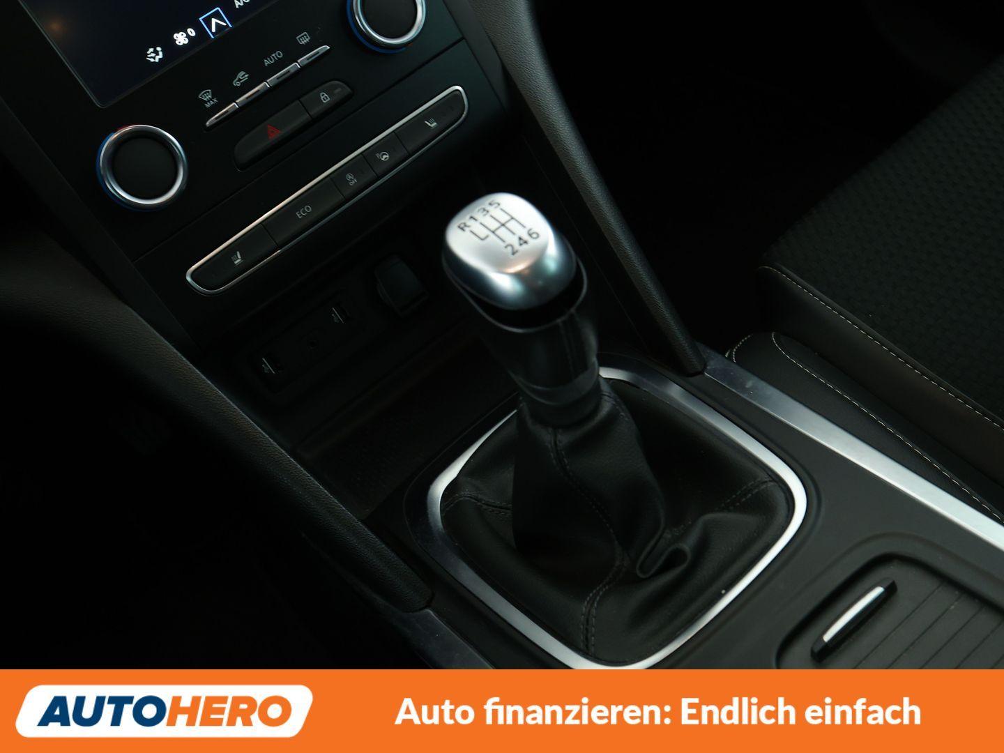 Renault Megane 1.3 TCe BOSE-Edition *NAVI*ACC*PDC*SHZ*