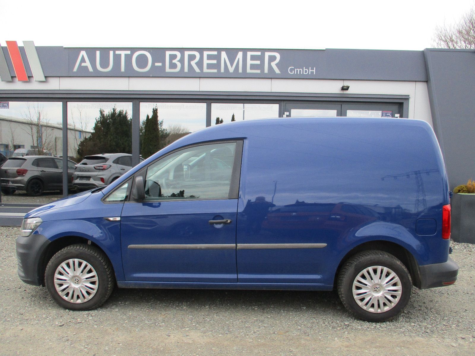 Fahrzeugabbildung Volkswagen Caddy Nfz 2.0 TDI  Motor neu !!!