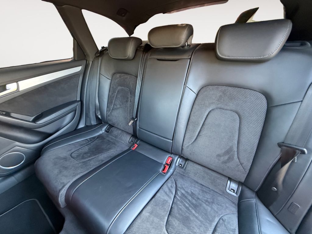 Fahrzeugabbildung Audi A4 Avant 2.0 TFSI multitronic Ambition