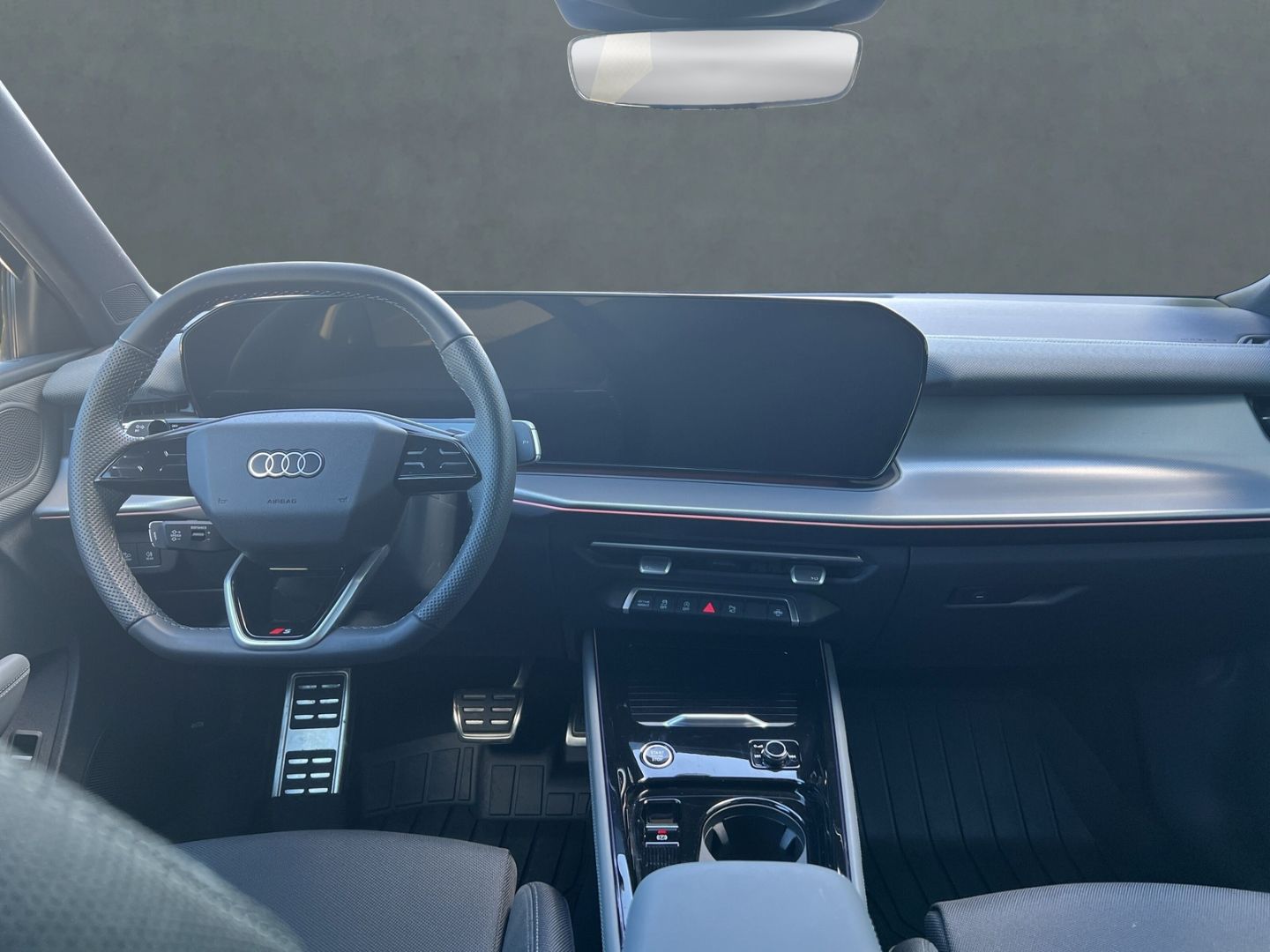 Q3 2.0 TDI Neues Modell Sportpaket Navi Digitale