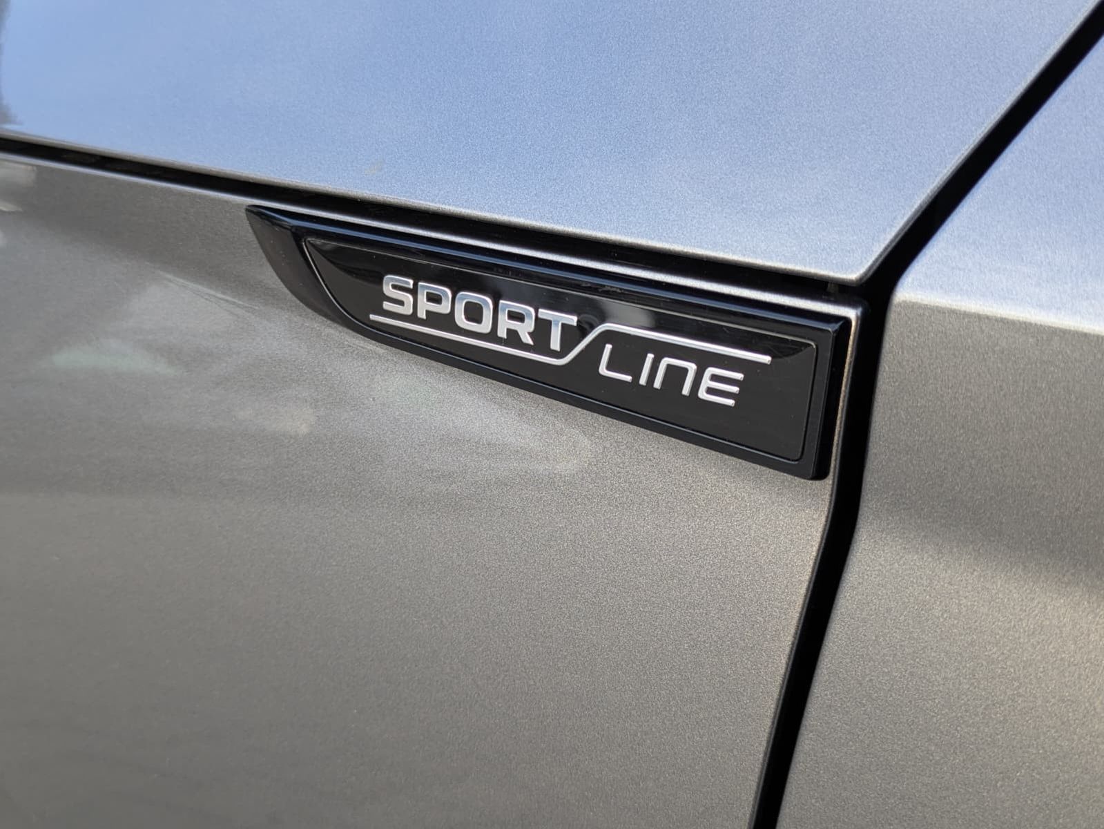 Fahrzeugabbildung SKODA Octavia 1.5 DSG Sportline PANO*MATRIX*AHK*5J.GAR