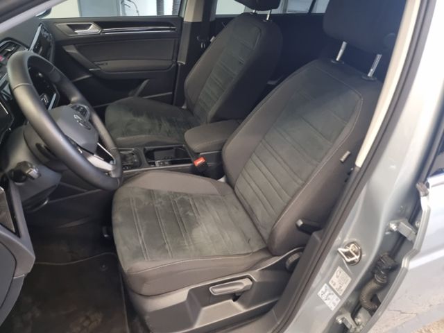 Fahrzeugabbildung Volkswagen Touran 2.0 TDI DSG HL 7-SITZER STHZG AHK NAVI KA