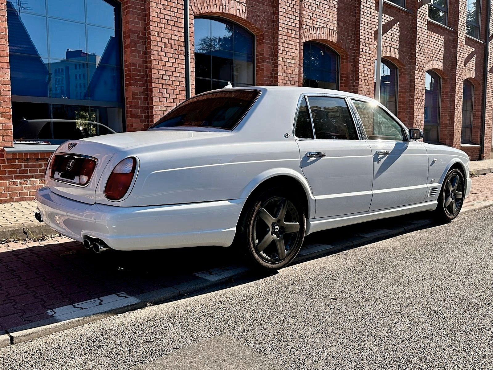 Fahrzeugabbildung Bentley Arnage Mulliner/Technisch umfassend revidiert+1A