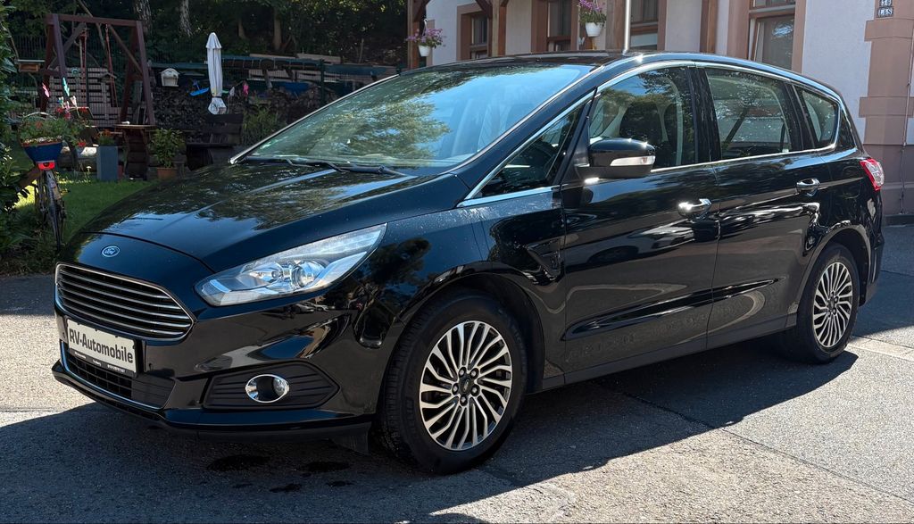 Image of Ford S-Max