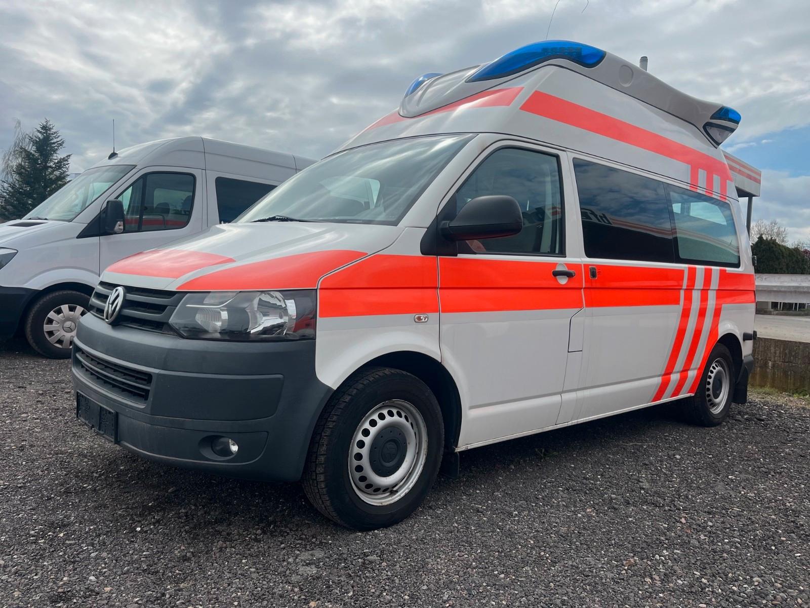 Volkswagen T5 AMBULANZ HORNIS