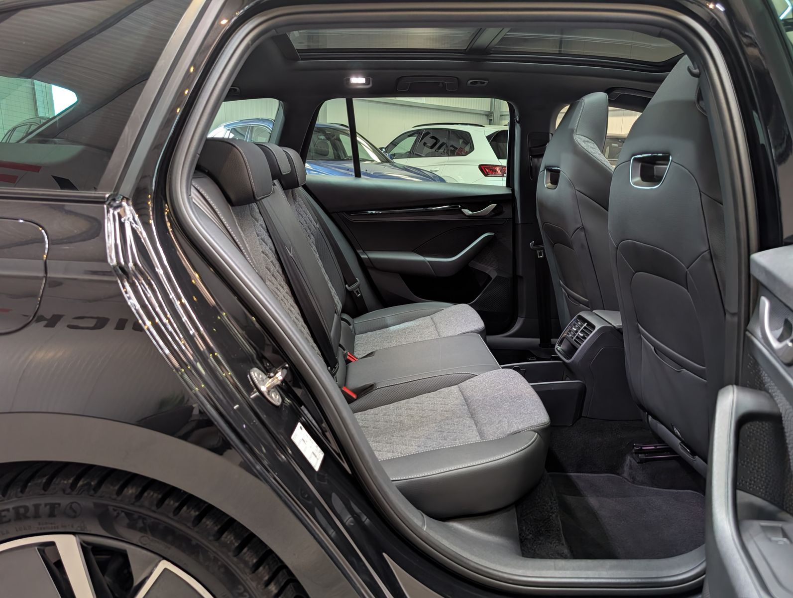 Fahrzeugabbildung SKODA Octavia 1.5 TSI Sportline Pano Matrix AHK 5J.Gar
