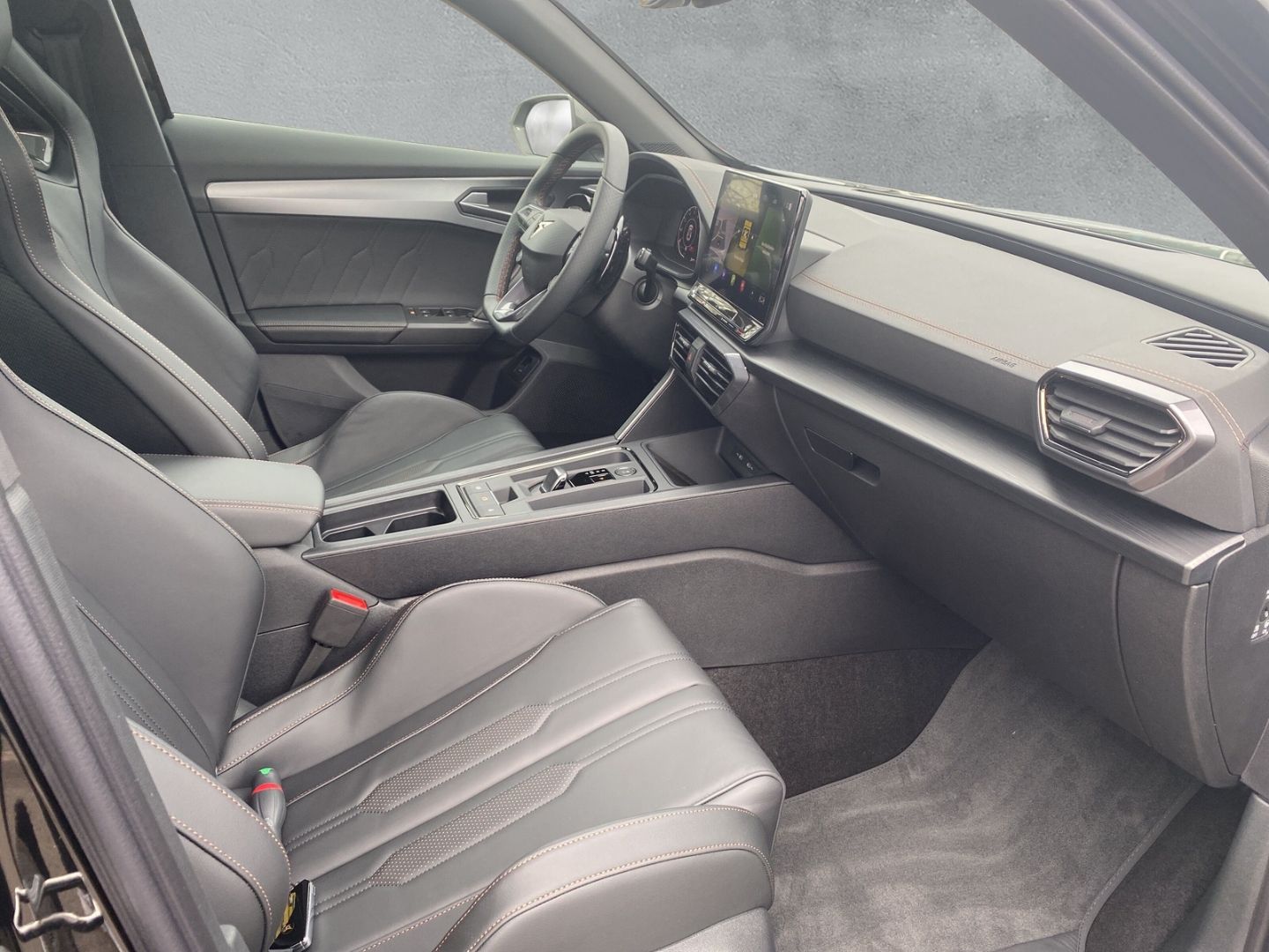 Fahrzeugabbildung CUPRA Formentor VZ5 4Drive 2.5 TSI* *ABT *BAT *1 von 4