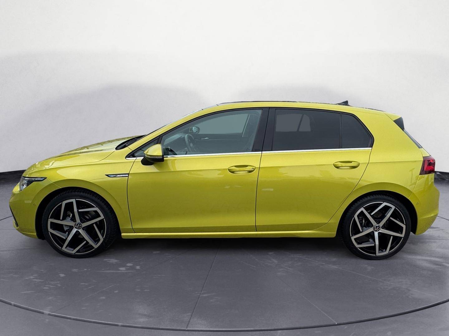 Volkswagen Golf 1.5 eTSI DSG Style MATRIX/NAVI/KAMERA/PANO/