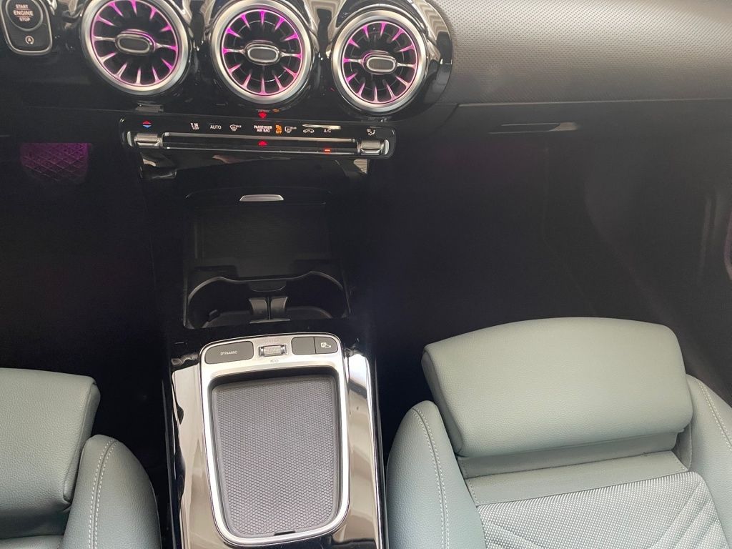 Fahrzeugabbildung Mercedes-Benz CLA 180 Coupé Progressive Totwi. Memory LED SHZ