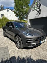 Porsche Macan Turbo Turbo - Porsche Macan Gebrauchtwagen in München