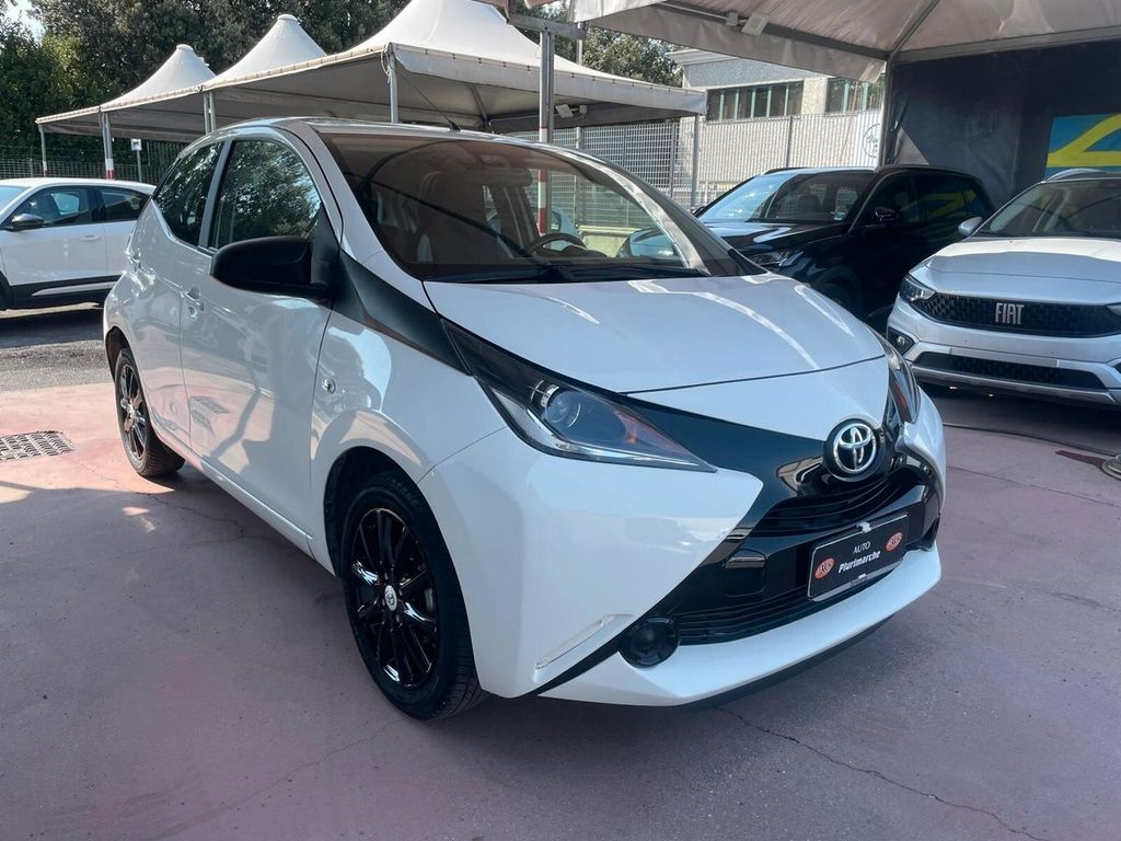 Image of Toyota Aygo (X)