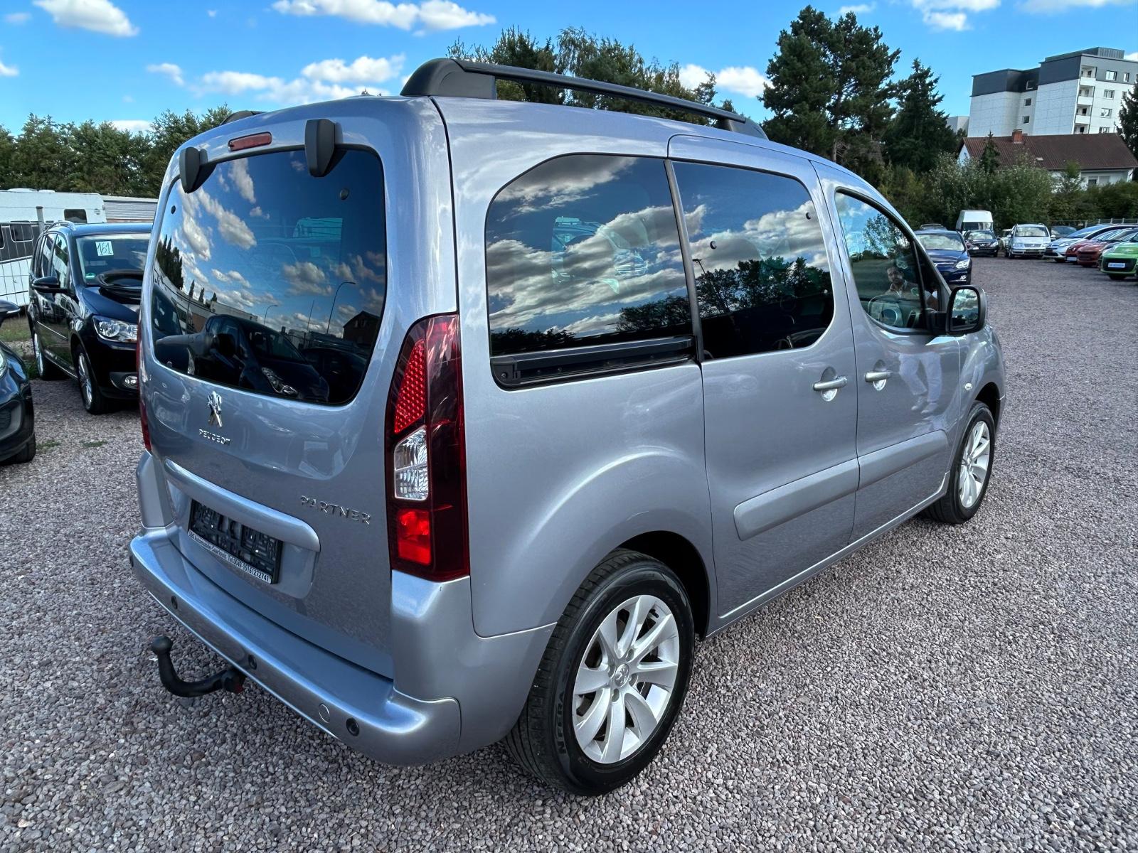 Peugeot Partner Tepee Allure 1.6 HDi *Panorama*Kamera*E6