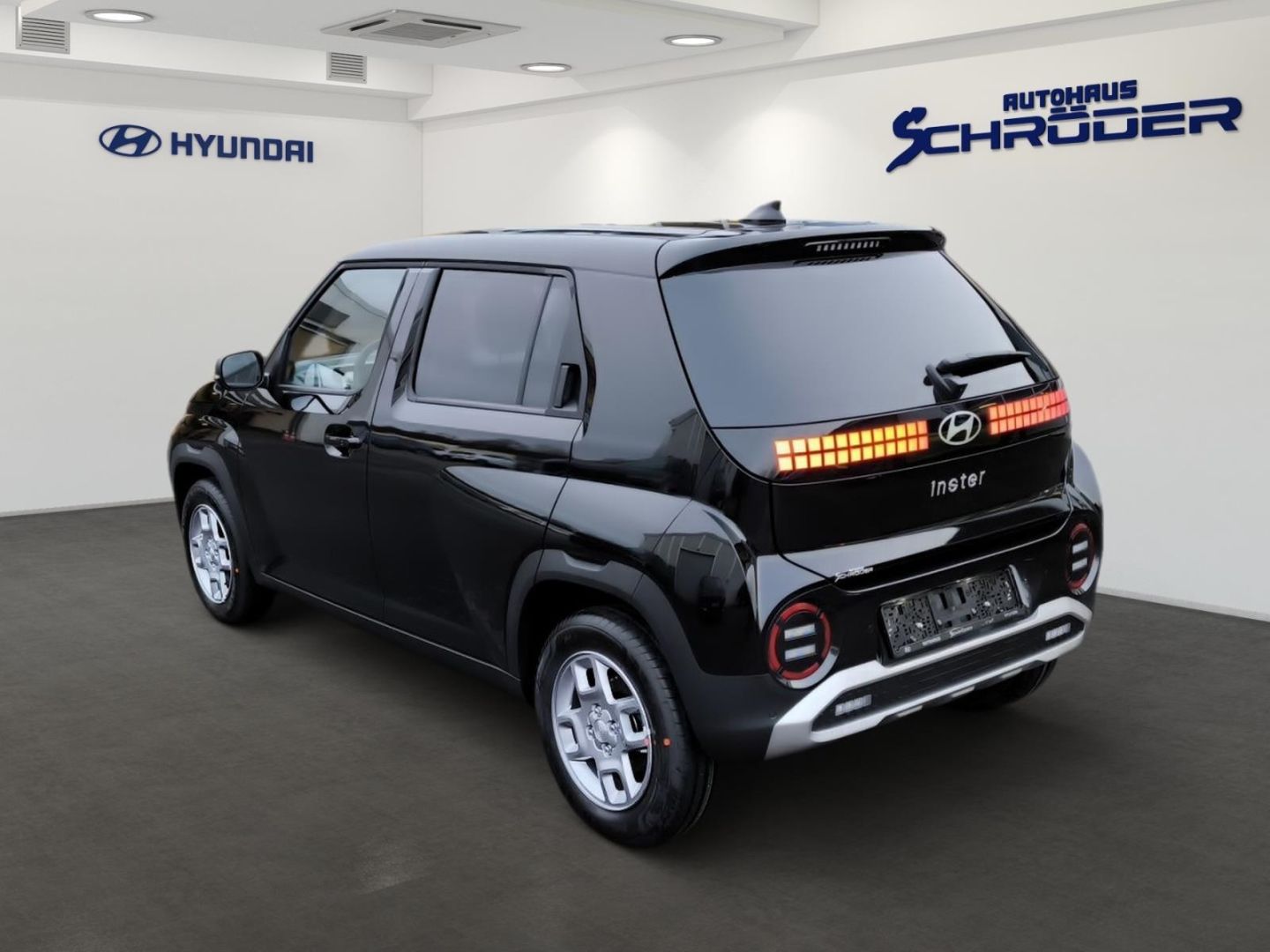 Fahrzeugabbildung Hyundai INSTER Elektro 42 kWh 97 PS Wärmepumpe Rückfahrk