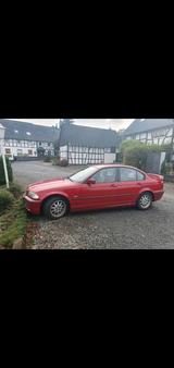 BMW E46 318I - BMW 318 aus 2000: 318i