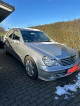 Mercedes-Benz 200 - Mercedes-Benz 200 aus 2005