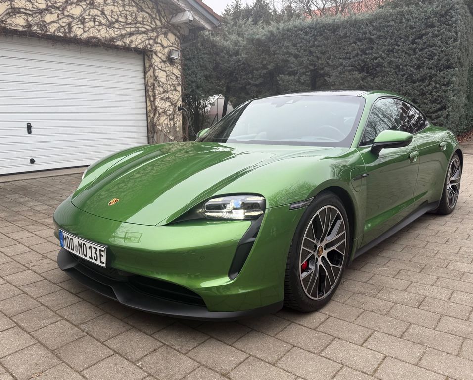 Porsche Taycan