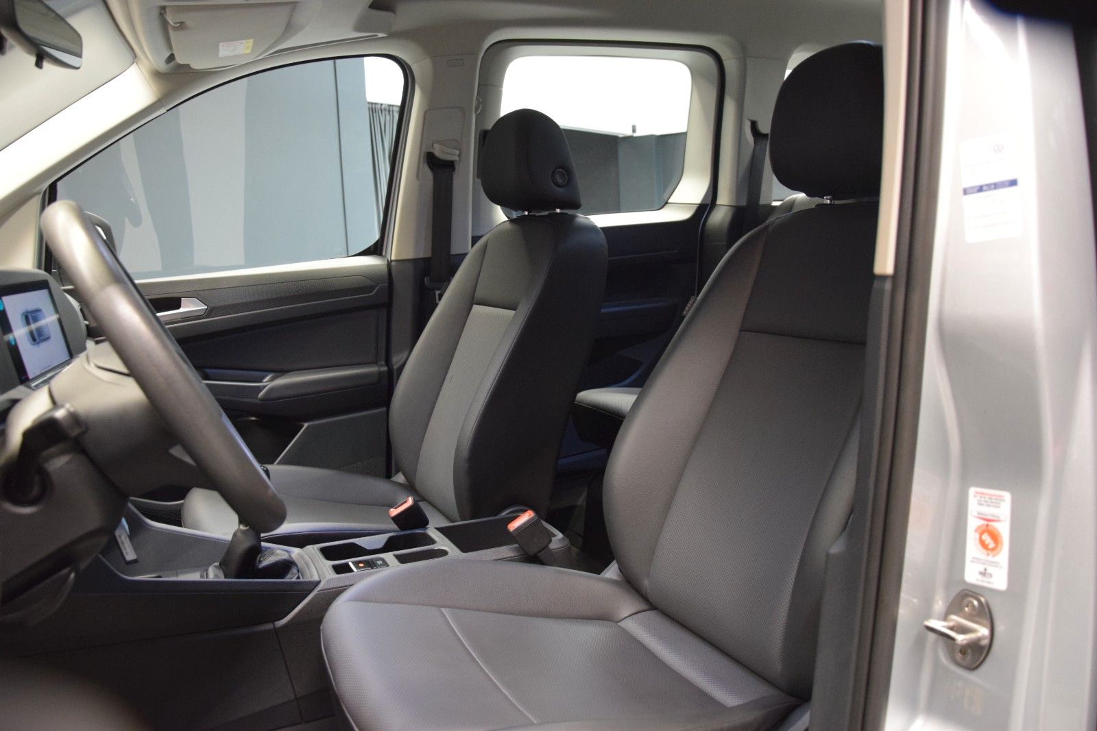 Fahrzeugabbildung Volkswagen Caddy Basis Tempomat 5. Sitzer DAB Leder PDC