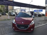 Peugeot 208 1.2 TURBO, Klimaaut, LEDER,NAVI,1.HAND,SHG T - Peugeot: Turbo