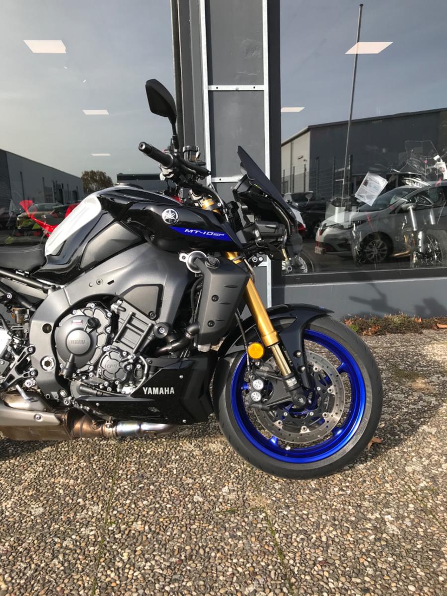 Yamaha MT10 SP 1.Hand/ alle Inspektionen/ Zubehör