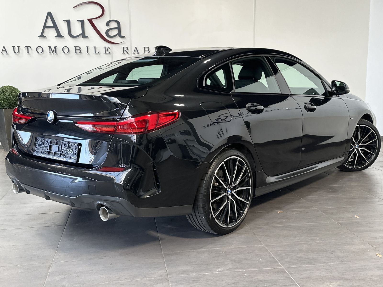 Fahrzeugabbildung BMW 220d Gran Coupé M-Sport NAV+LED+PANORAMA+SPUR+SH