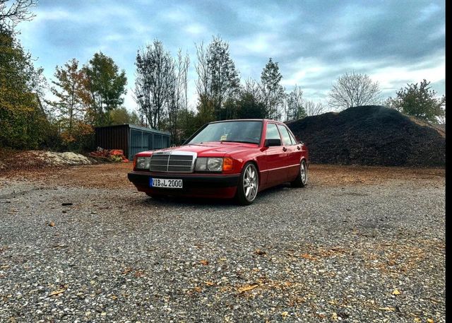 Mercedes-Benz 190E W201