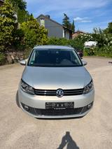 Volkswagen Touran 1.6 TDI Highline BlueMotion 7 Sitze  - Volkswagen Touran aus 2011: Bluemotion