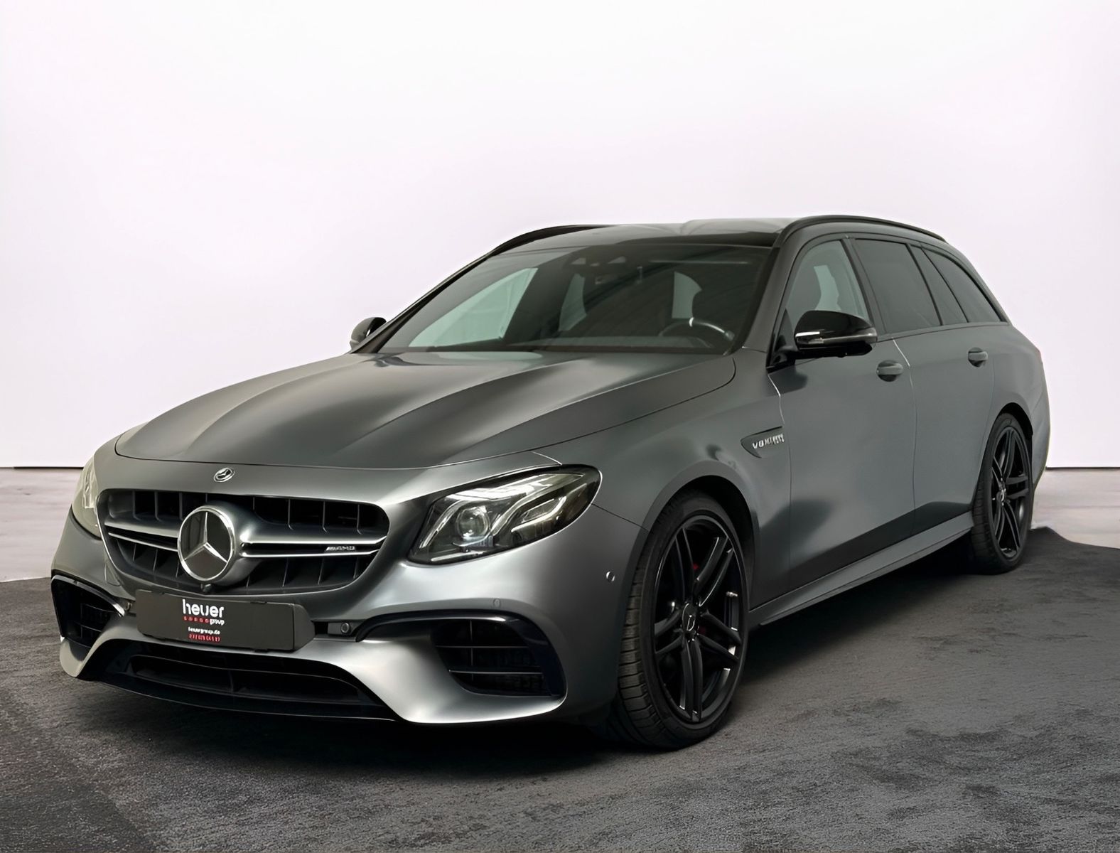 MERCEDES-BENZ E 63 AMG S 4Matic+ T Modell/CARBON/360°/PERFORM.