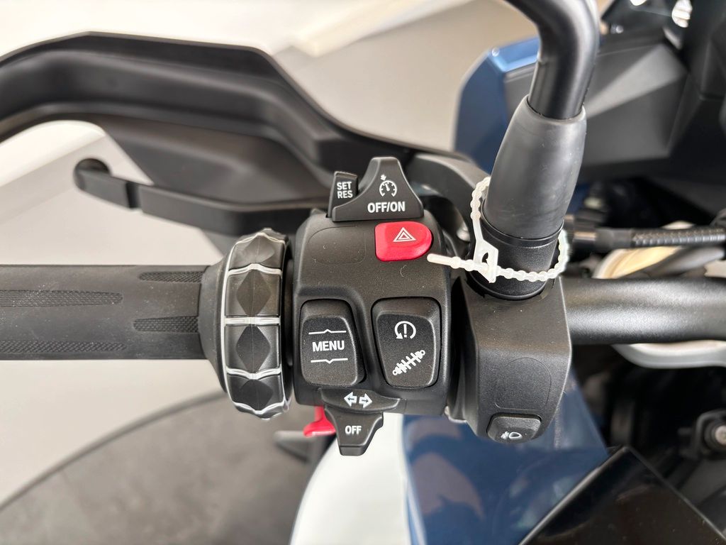 Fahrzeugabbildung BMW S 1000 XR *TOP-ZUSTAND