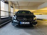 Mercedes-Benz CLA 220 4MATIC DCT -AMG LINE - Mercedes-Benz CLA 220 aus 2018