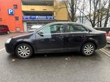 Volkswagen Vw jetta diesel - Volkswagen Jetta aus 2007 mit Diesel-Antrieb