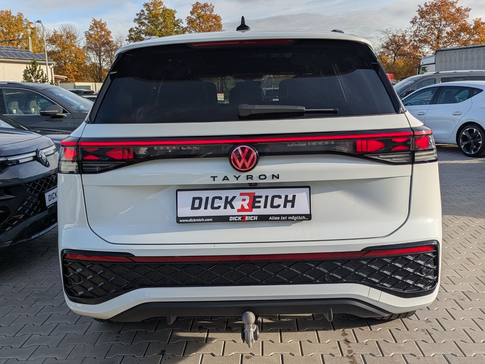 Fahrzeugabbildung Volkswagen Tayron 2.0 TDI 4M R-Line 7S*IQ-L.*LEDER*PANO*HUD