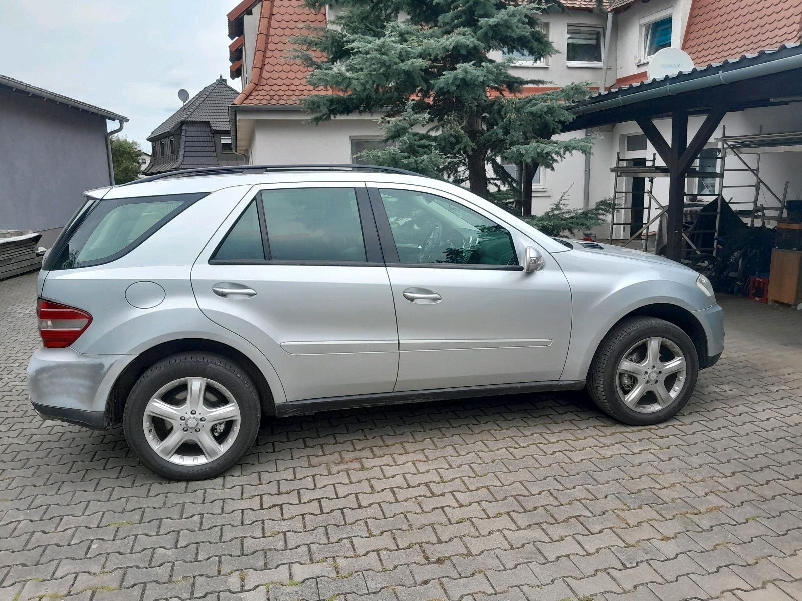 Mercedes-Benz ML280 2006 — engine 190 HP (140kW)