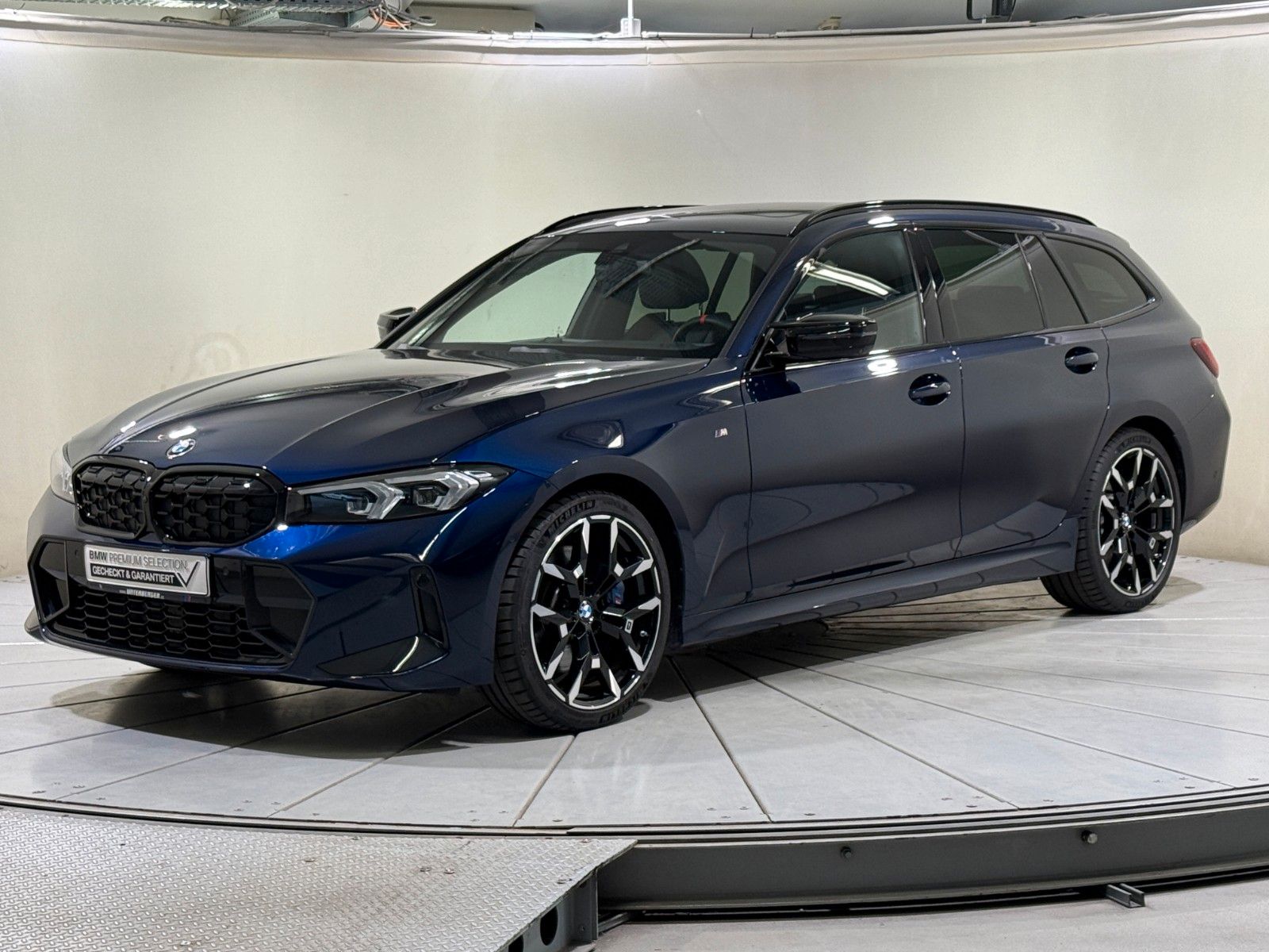 BMW M340i xDrive Touring HUD HiFi 360° Pano Memory foto 1