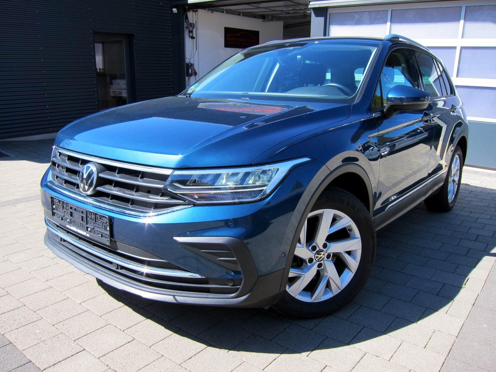Volkswagen Tiguan United 2,0TDI DSG LED AHK Navi Kamera