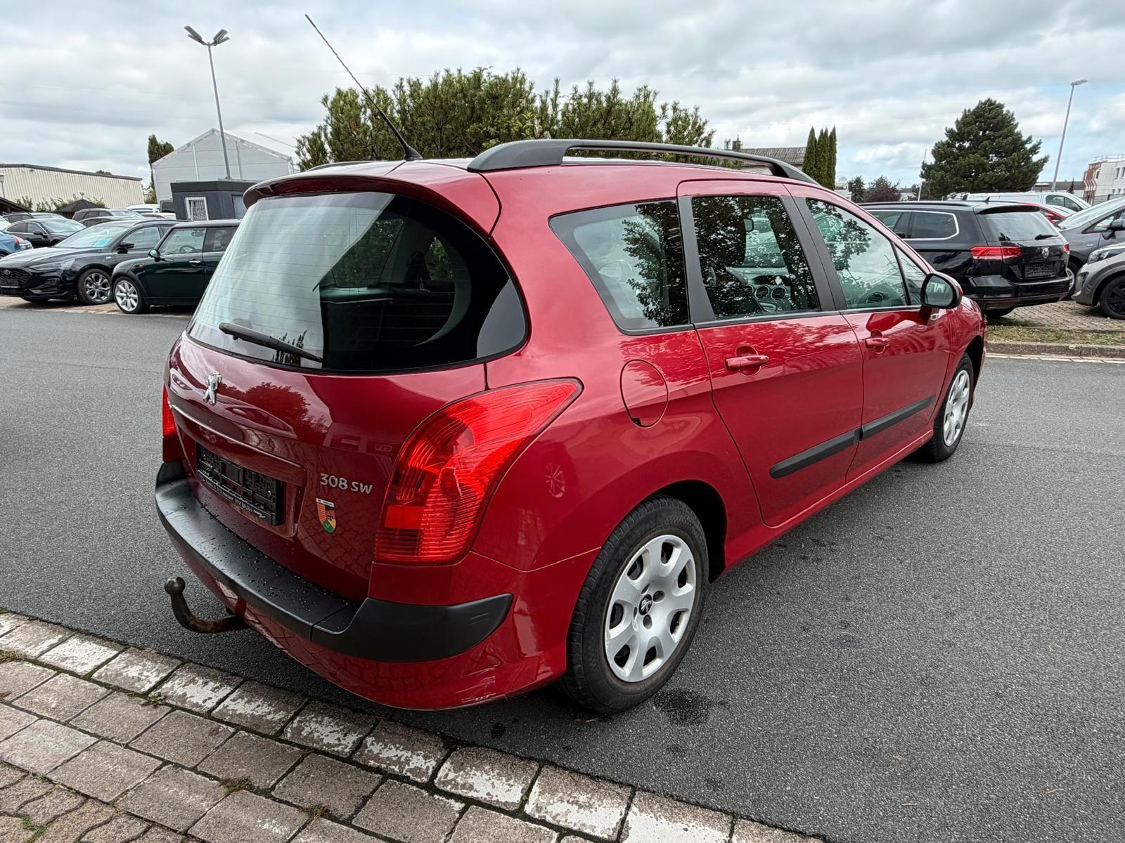 Peugeot 308 2012 — photo 6