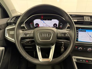 Audi Q3 - 11