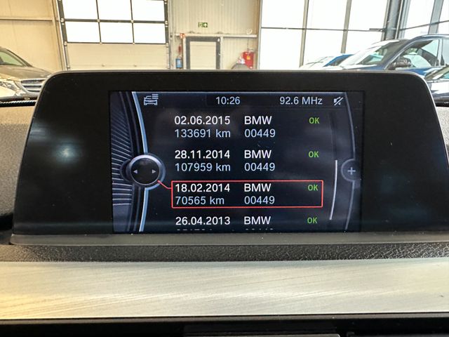 BMW 318 d Limousine *Klima*SHZ*Navi*PDC*Bi-Xenon*