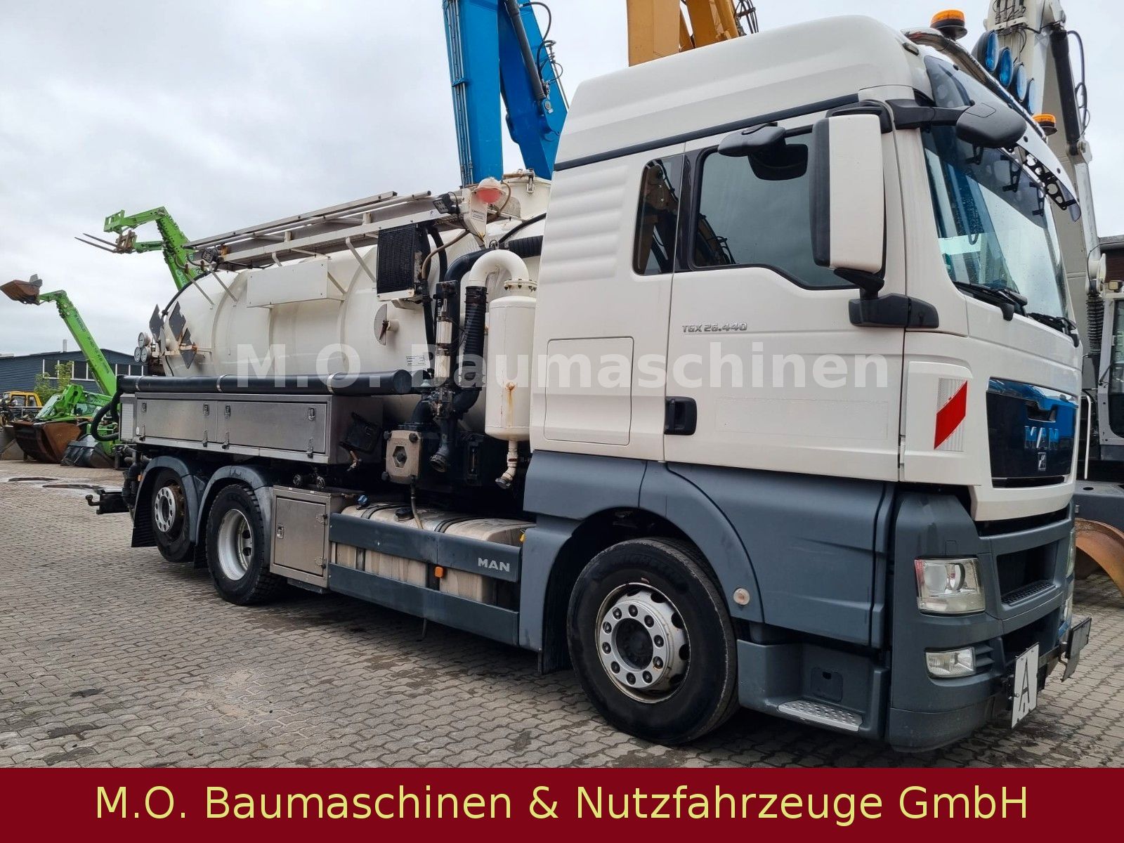 Fahrzeugabbildung MAN TGX 26.440 / Kroll 35609 / L+L Achse / Euro5/ADR