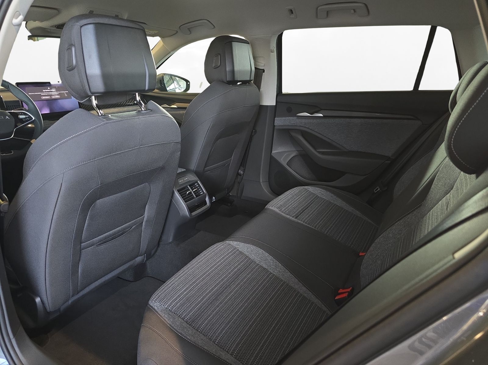 Skoda Superb - Bild 8