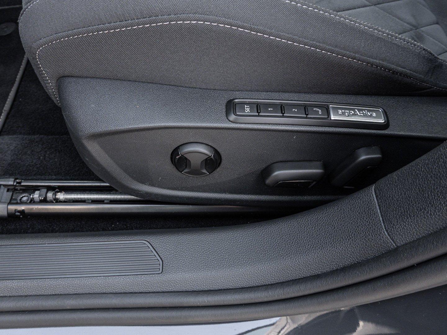 Volkswagen Golf 2.0 TSI DSG Style LHZ ACC AMBIENTE SHZ ALU, миниатюра 15