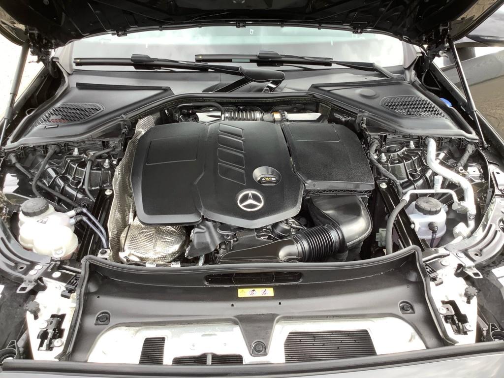 Mercedes-Benz E 220 d T AMG+MBUX+PANORAMA+DISTR+TOTW+NIGHT+AHK