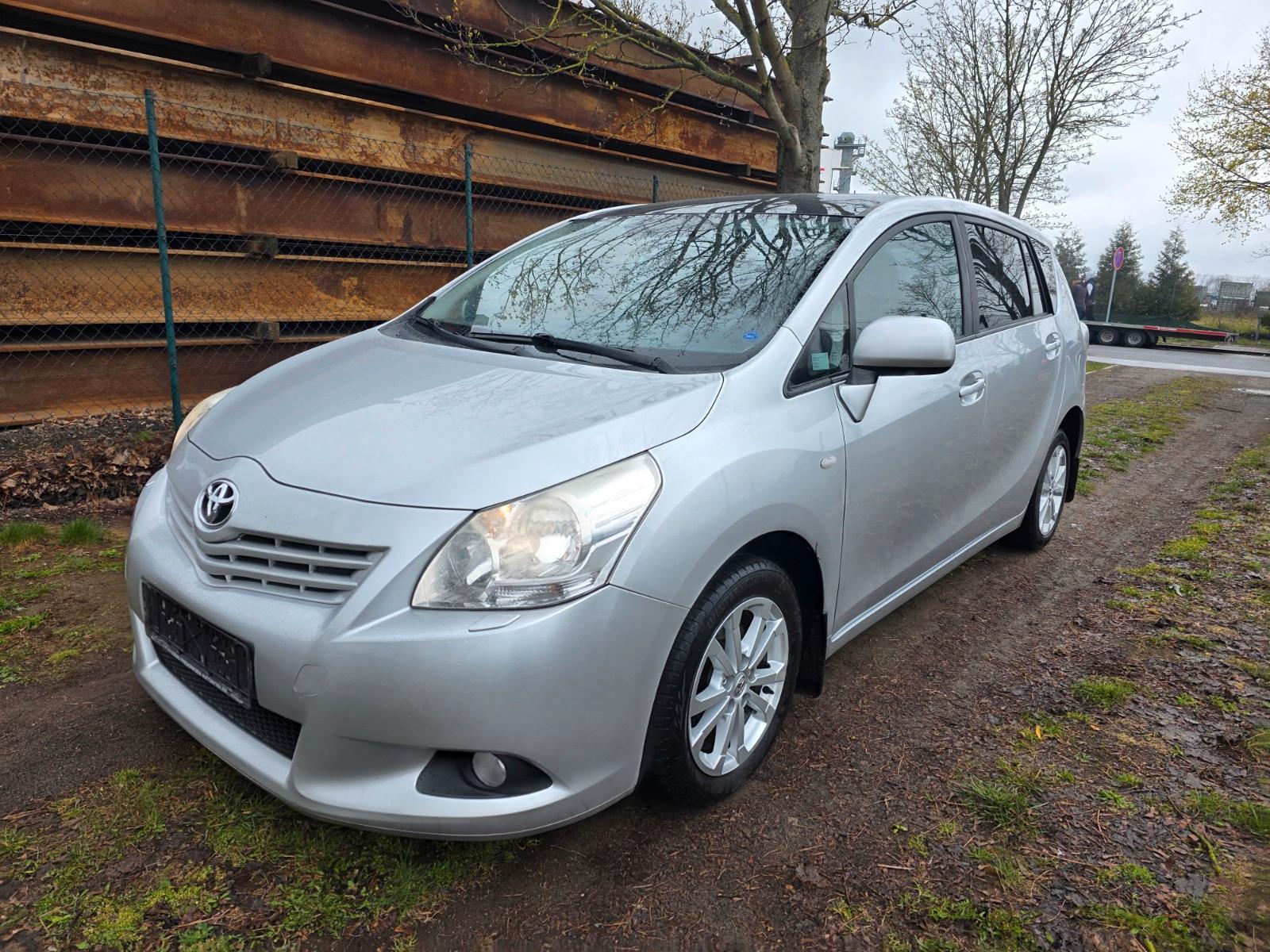 Toyota Verso Executive