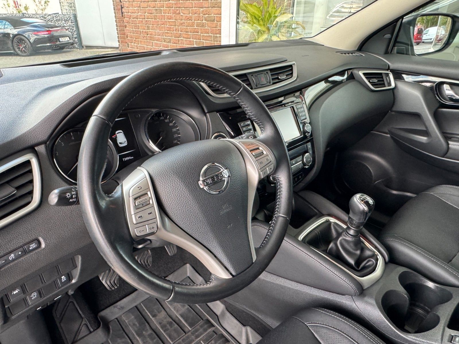 Fahrzeugabbildung Nissan Qashqai N-Connecta Panorama/Leder/360 Kamera