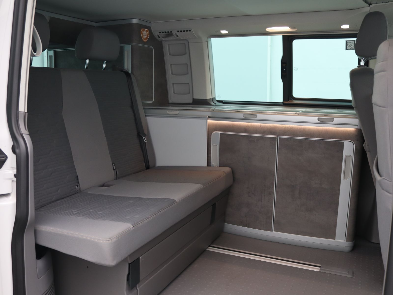 Volkswagen T6 California - Bild 11