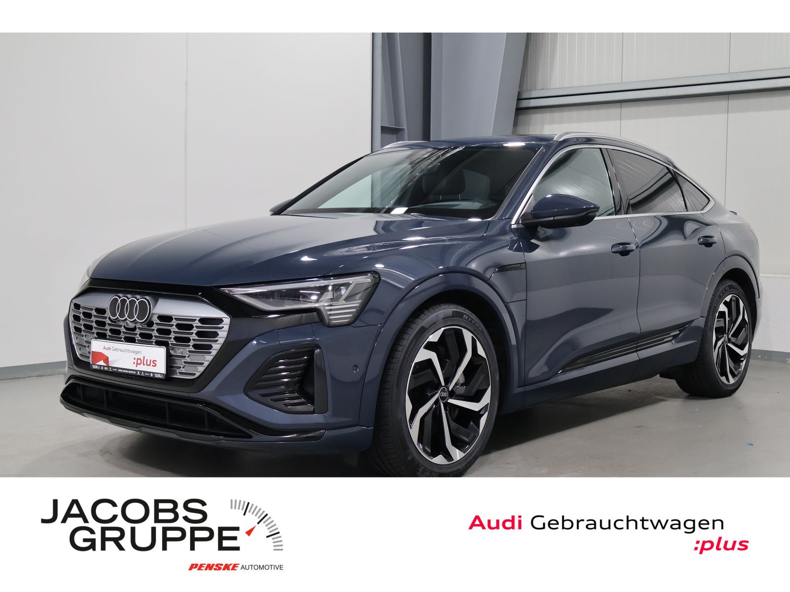 AUDI Q8 Sportback 55 S-line Pano*AHK*Matrix * e-tron