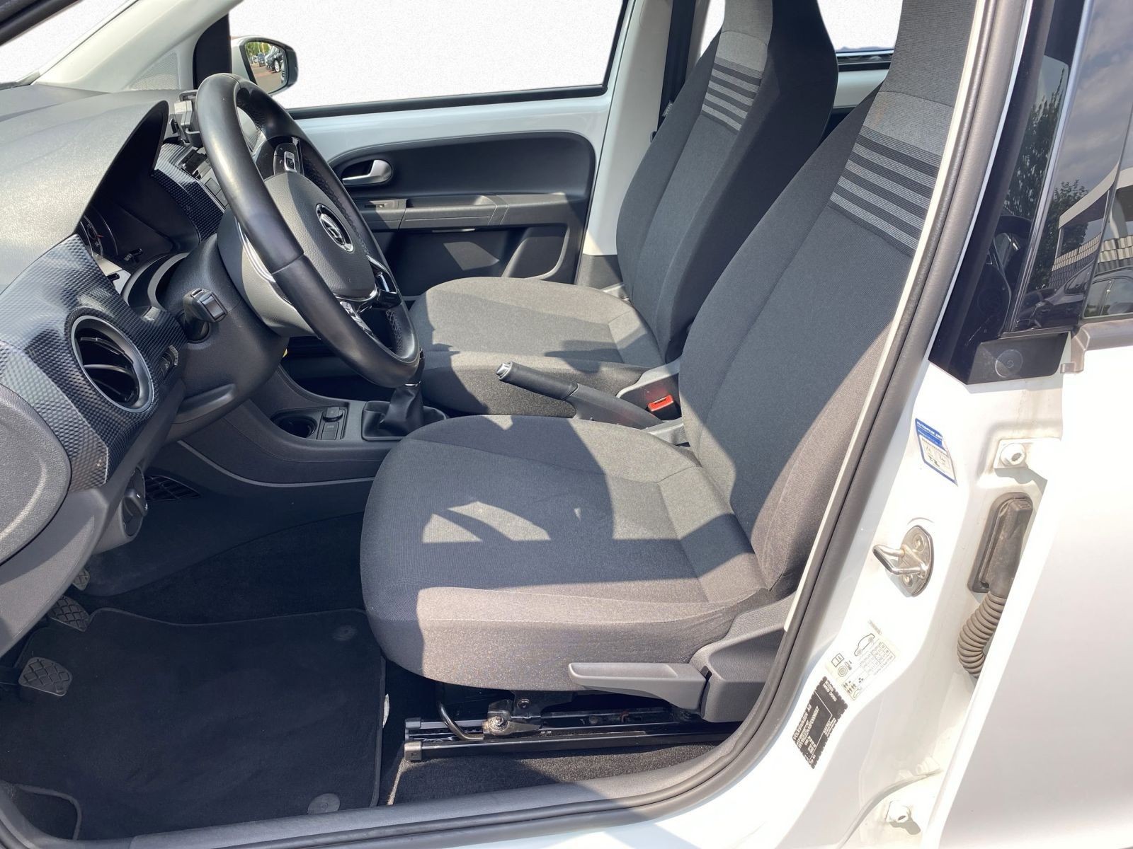 Volkswagen up! - Bild 9