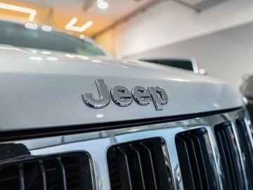 Jeep Grand Cherokee - 3