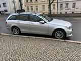 Mercedes-Benz MercedesBenzC C220 - Mercedes-Benz C 220 aus 2012 mit Diesel-Antrieb: Kombi