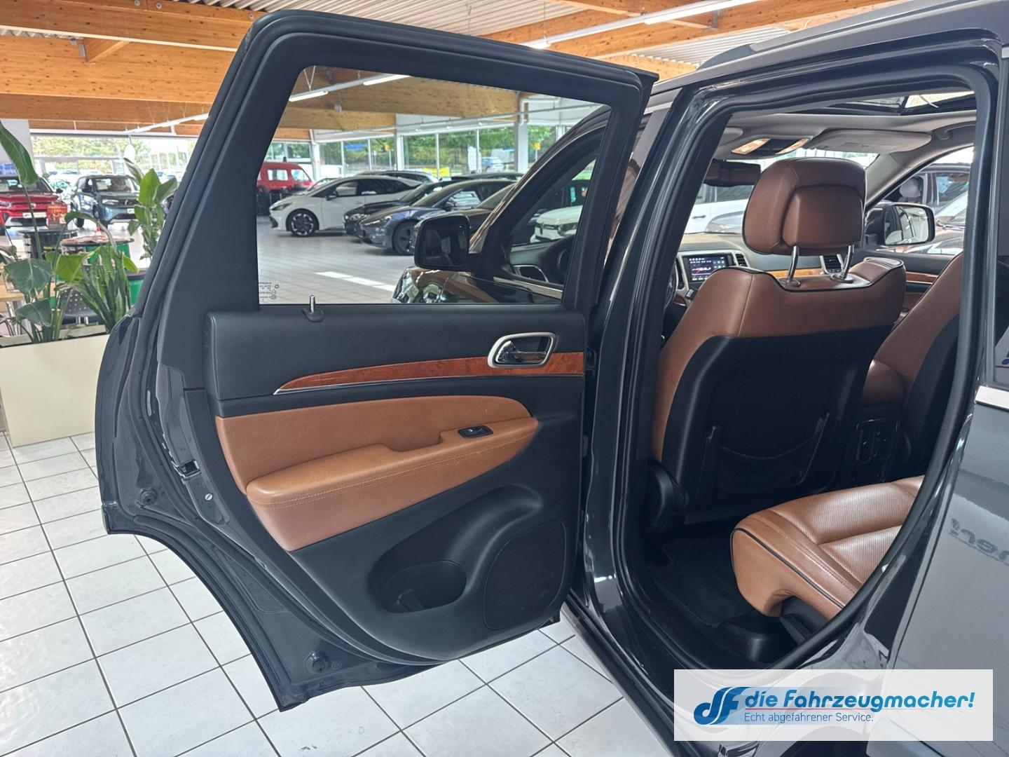 JEEP GRAND CHEROKEE 5.7 V8